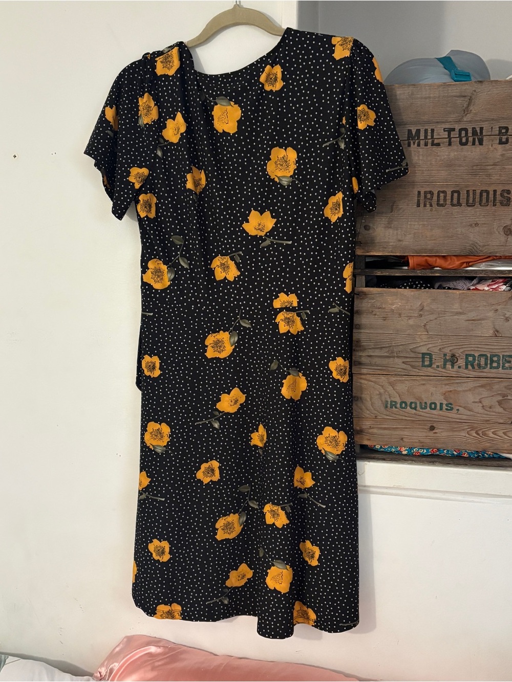 Lily Morgan Black Floral Wrap Dress with Yellow Print Size Large - Picture 4 of 4